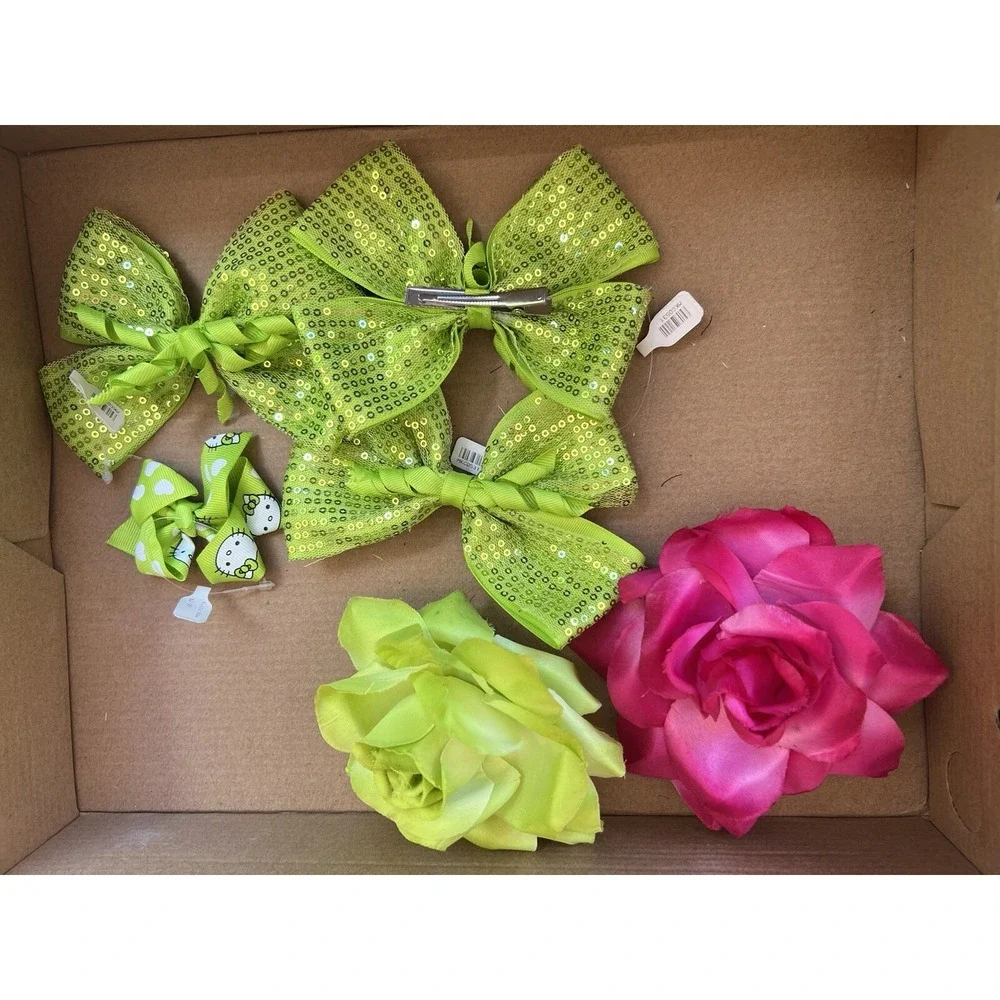 Mixed Lot Of 39 Fascinator Hair Clips Bows Roses Hello Kitty‎ Sequins Bracelets